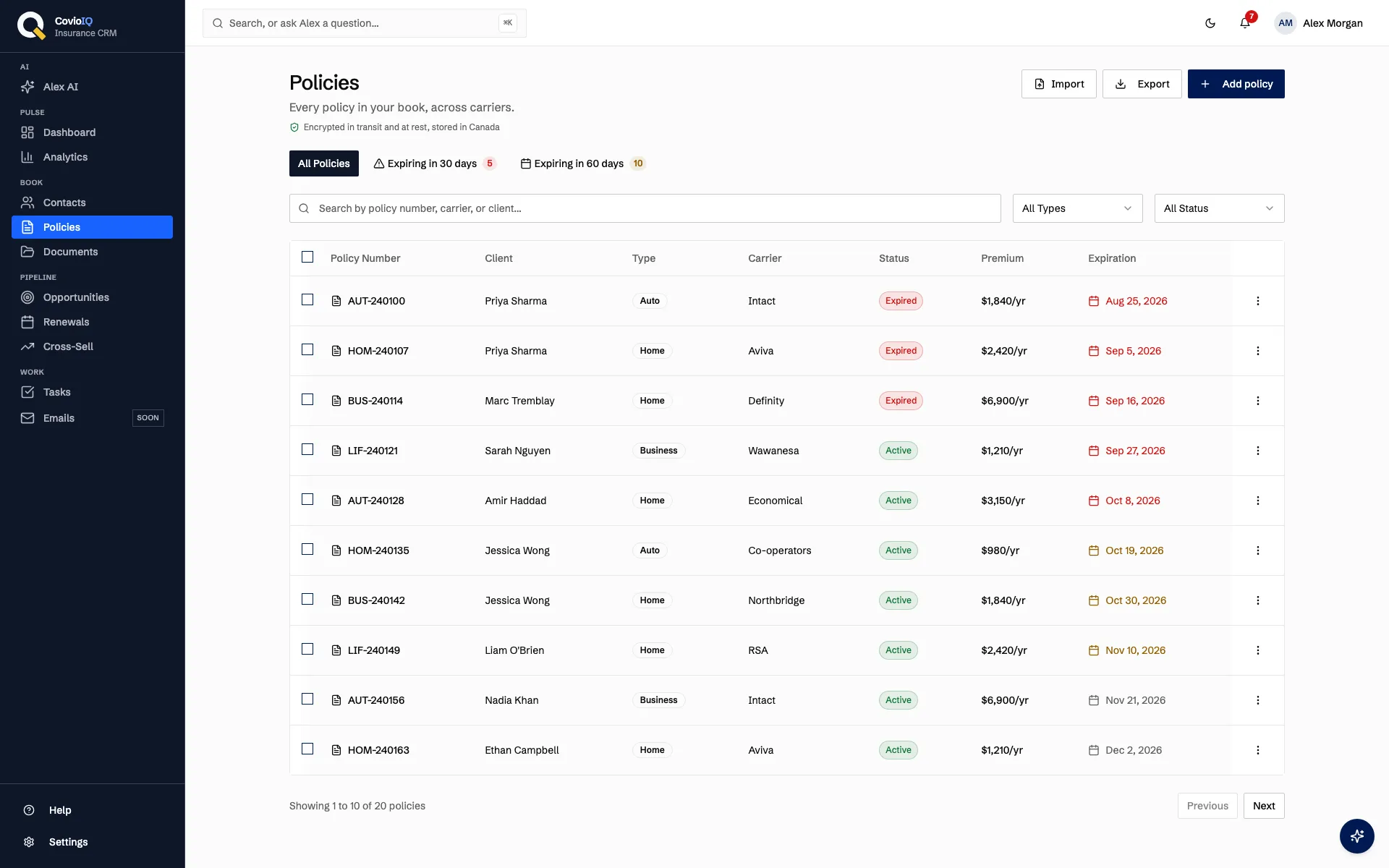 La liste des polices CovioIQ affichant l'assureur, la prime, le statut et la date d'expiration